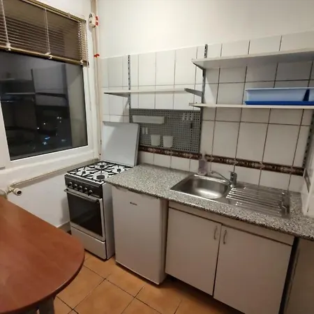 Bedroom In Centre Nearby Metro
