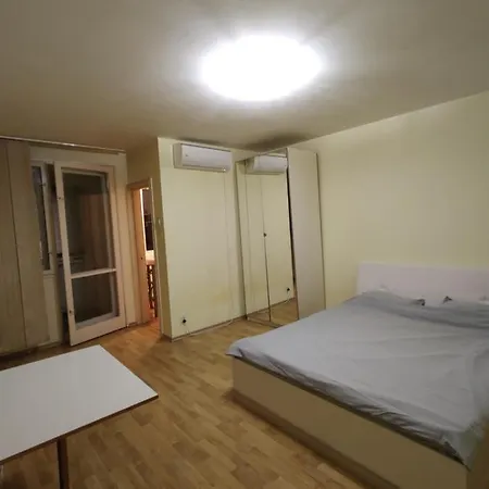 Bedroom In Centre Nearby Metro * Bucarest